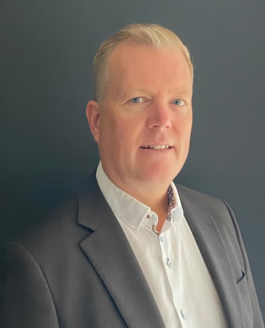 thumbnail_Mark foto-face-upscale-2.5x (1)